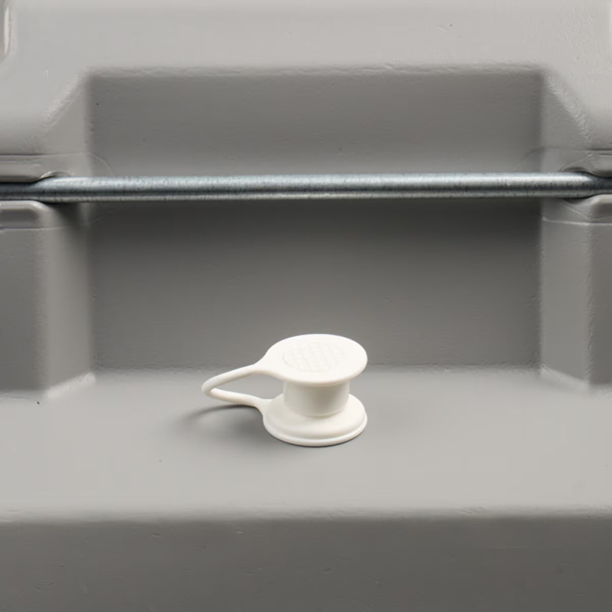 Igloo Maxcold Ultra Latitude 58 Litre (62 US QT) Roller Cooler