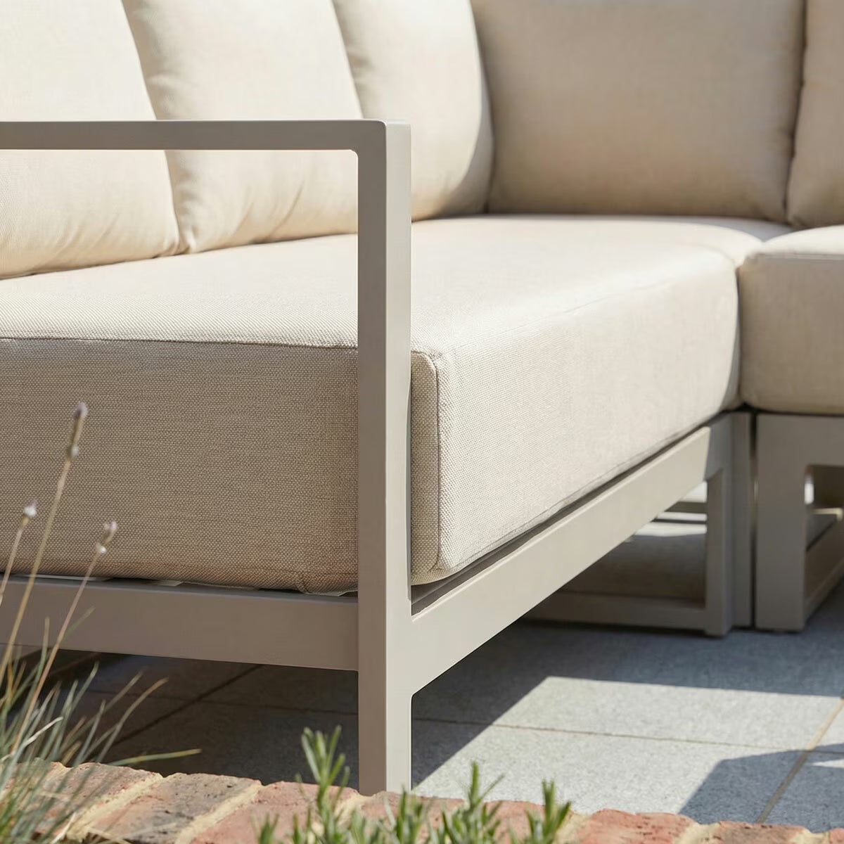 Harbour Lifestyle Havana Corner Patio Set with Reclining Feature in Latte