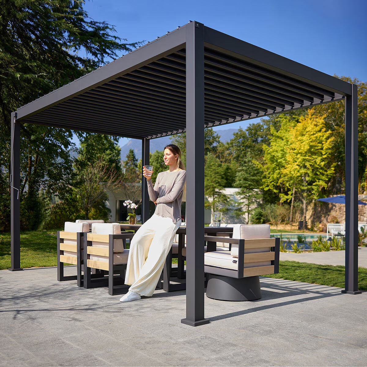 Mirador 8Ft 8" X 14Ft 5" (2.7M X 4.4M) Louvered Aluminium Pergola