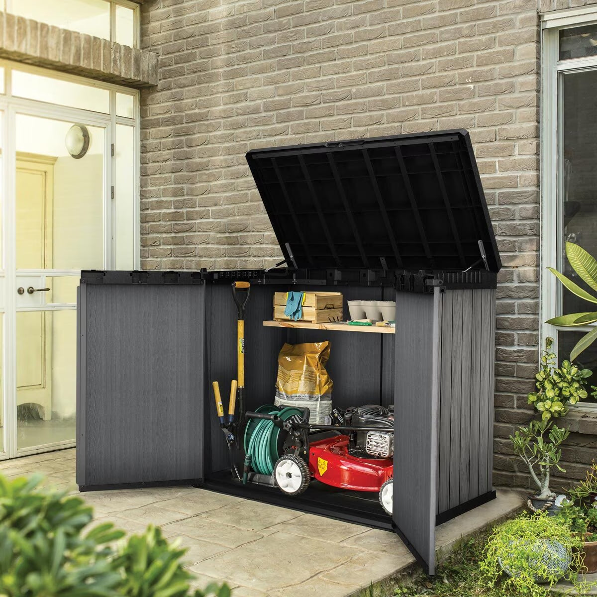 Keter Storm Grey Signature 4Ft 7" X 2Ft 8" (1.4 X 0.82M) 1,150 Litre Horizontal Storage Shed